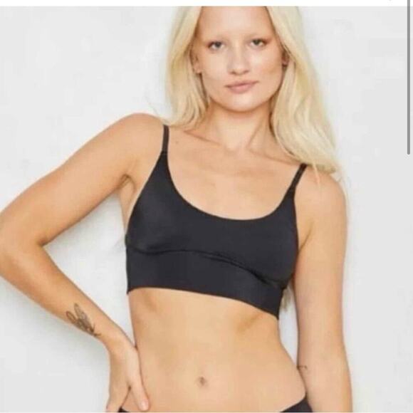 We Are HAH Other - We Are HAH Size M Cami BrHAH Long Line Bra Scoop Neck Convertible Black NEW